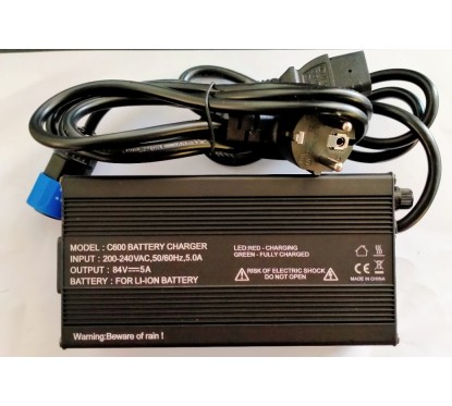 Chargeur pour scooter ou moto électrique 72V 5ah
